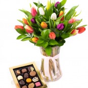 Tulip vase with chocolates